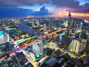 Centre Point Plus Hotel Silom - Newly Renovated